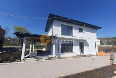 Casă individuală cu 4 camere cu Canalizare în Miroslava - 2