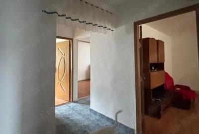 Apartament cu 3 camere decomandat în Central - 2