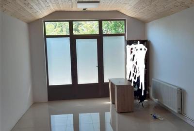 Casă cu 3 camere în Central - 5