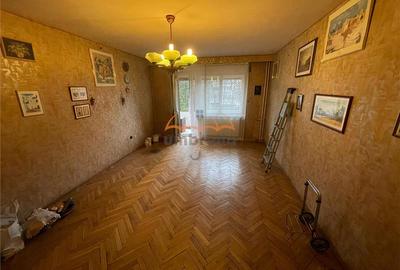 Apartament cu 3 camere decomandat în Central - 1