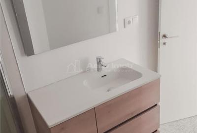 Apartament cu 4 camere decomandat în Central - 2