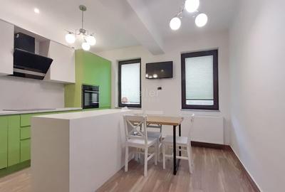 Apartament cu 3 camere decomandat, mobilat în Tractorul - 3