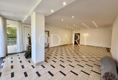 Apartament cu 5 camere semidecomandat în Primăverii - 4