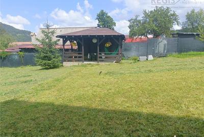 Casă cu 11 camere cu Teren 1300 Mp în Șimon - 2