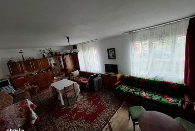 Casă cu 4 camere cu Teren 700 Mp în Mihai Viteazu