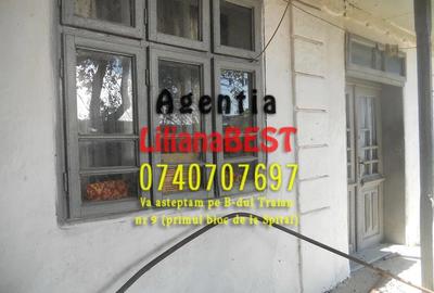 Casă cu Teren 1000 Mp în Central - 1