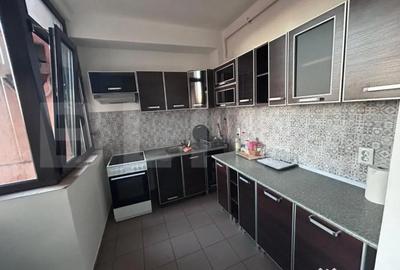 Apartament cu 4 camere semidecomandat, mobilat în Central - 3