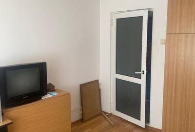 Apartament cu 3 camere, mobilat în Central - 12