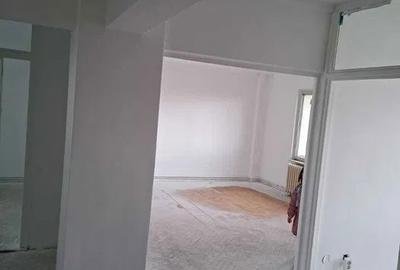 Apartament cu 3 camere în Unirii - 2