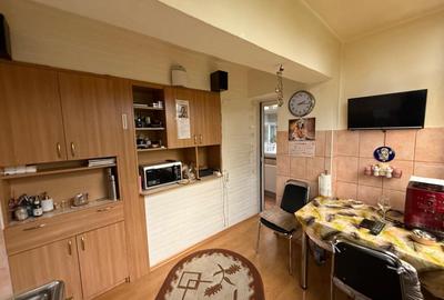 Apartament cu 2 camere transformat in 3,etaj 3, zona Ulpia - 20