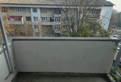 Apartament cu 2 camere semidecomandat în 1 Mai - 17