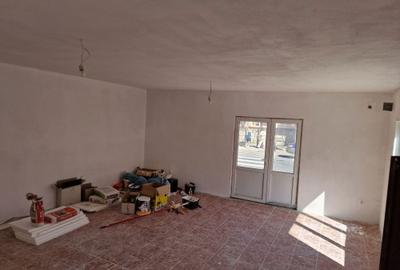 Spațiu comercial, de 120 mp, în Central - 5