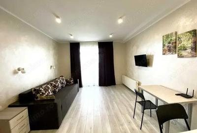 Garsonieră decomandată în 1 Mai - 1