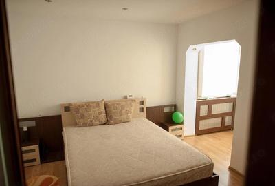 Apartament cu 3 camere decomandat în Canta - 3