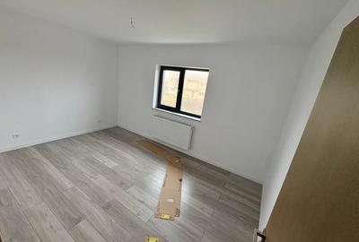 Duplex cu 4 camere cu Teren 325 Mp în Domnești - 8