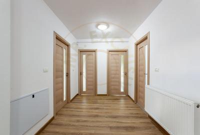 Casă cu 6 camere cu Teren 640 Mp în Exterior Sud - 10