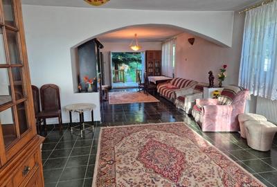 Proprietar - De vânzare Vilă - Casă vacanță  în Breaza - Str. Miron Căproiu - 8