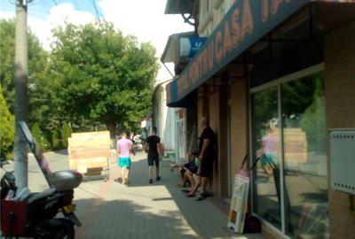 Casă cu 6 camere cu Teren 298 Mp în Corabia - 9