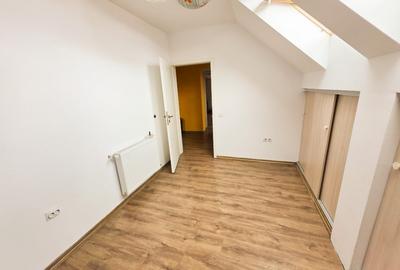 Apartament cu 4 camere decomandat în Florești - 7