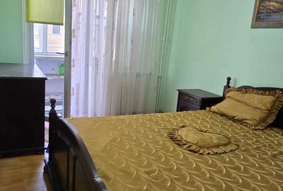 Apartament cu 3 camere decomandat în Exterior Vest - 4