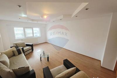 Apartament cu 2 camere decomandat în 1 Mai - 2