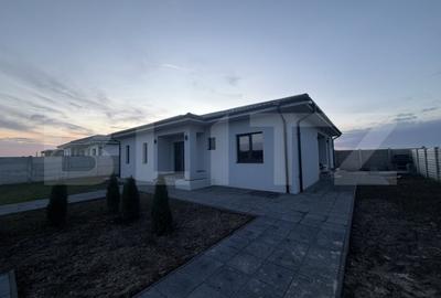 Casă individuală cu 4 camere cu Teren 600 Mp în Pielești - 12