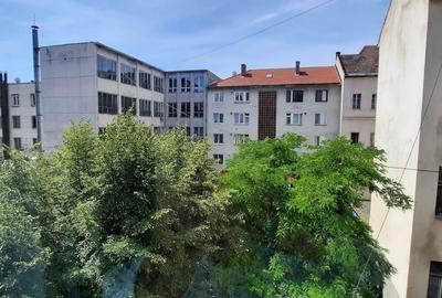 Apartament cu 2 camere, mobilat în Ultracentral