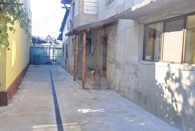 Casă cu Teren 552 Mp în Târgșoru Vechi - 2