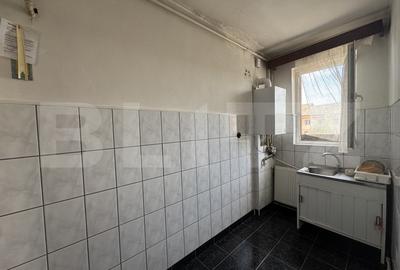 Apartament cu 2 camere, decomandat, zona 8 Mai - 6