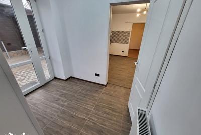 Casă cu 2 camere cu Teren 120 Mp în Piața Centrală - 9