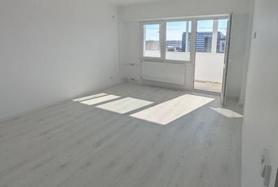 Apartament cu 3 camere decomandat în Obor