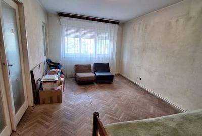 3 camere, str Domnească - 3
