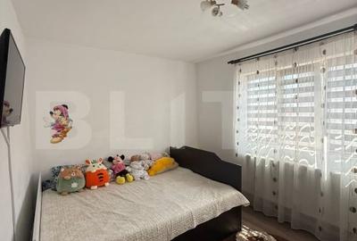 Apartament cu 3 camere, 65 mp, etaj 3, zona 9 Mai - 5