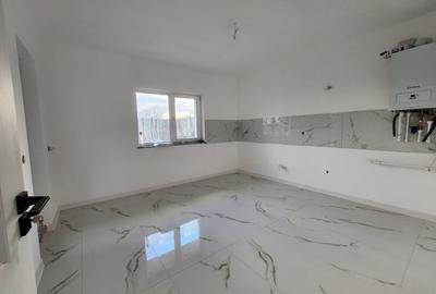 Casă individuală cu 4 camere cu Garaj în Miroslava - 2