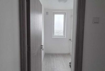 Apartament cu 4 camere decomandat în Apusului - 2