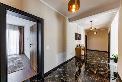 Casă individuală cu 7 camere cu Canalizare în Girocului - 34