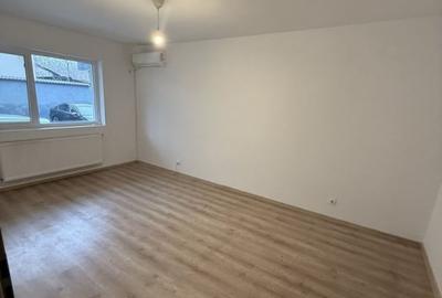 Apartament cu 2 camere decomandat în Berceni - 1