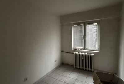 Apartament cu 3 camere decomandat în Central - 3