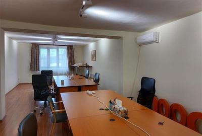 Casa mare pentru locuit sau birouri! De inchiriat sau de vanzare! - 4