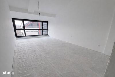 Apartament cu 4 camere în Central