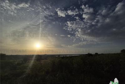 Teren intravilan Palazu Mare-zona linistita-vedere lac - 2