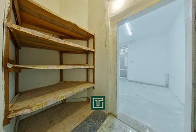 Apartament cu potential cu 2 camere la curte comuna in Centru - 4