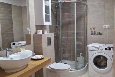 Apartament cu 2 camere decomandat în Tractorul - 4