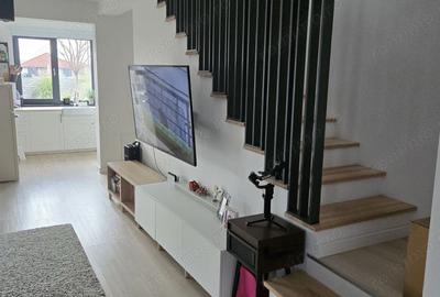 Casă cu 4 camere în Dumbrăvița - 1