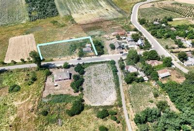 Casa batraneasca cu teren intravilan in apropiere de de Botosani Casa batraneasca cu teren intravilan in apropiere de de Botosani - 2