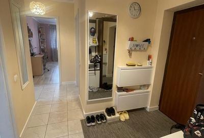 Apartament cu 3 camere decomandat în Apărătorii Patriei - 13