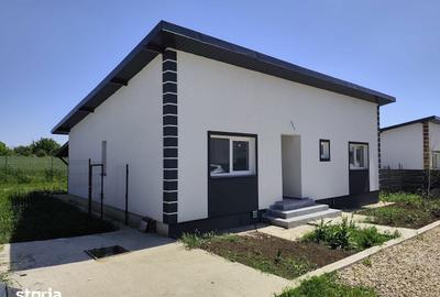 Casă cu 4 camere cu Teren 399 Mp în Crevedia - 5