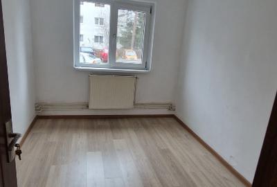 Apartament cu 3 camere semidecomandat în Mănăștur