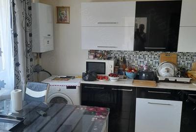 Casă cu Teren 100 Mp în Central - 2