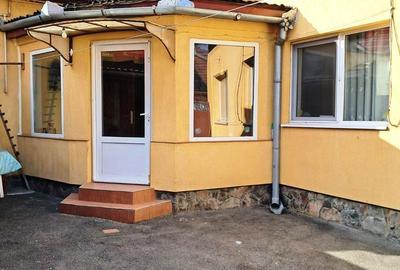 Casă cu 3 camere în Cristian